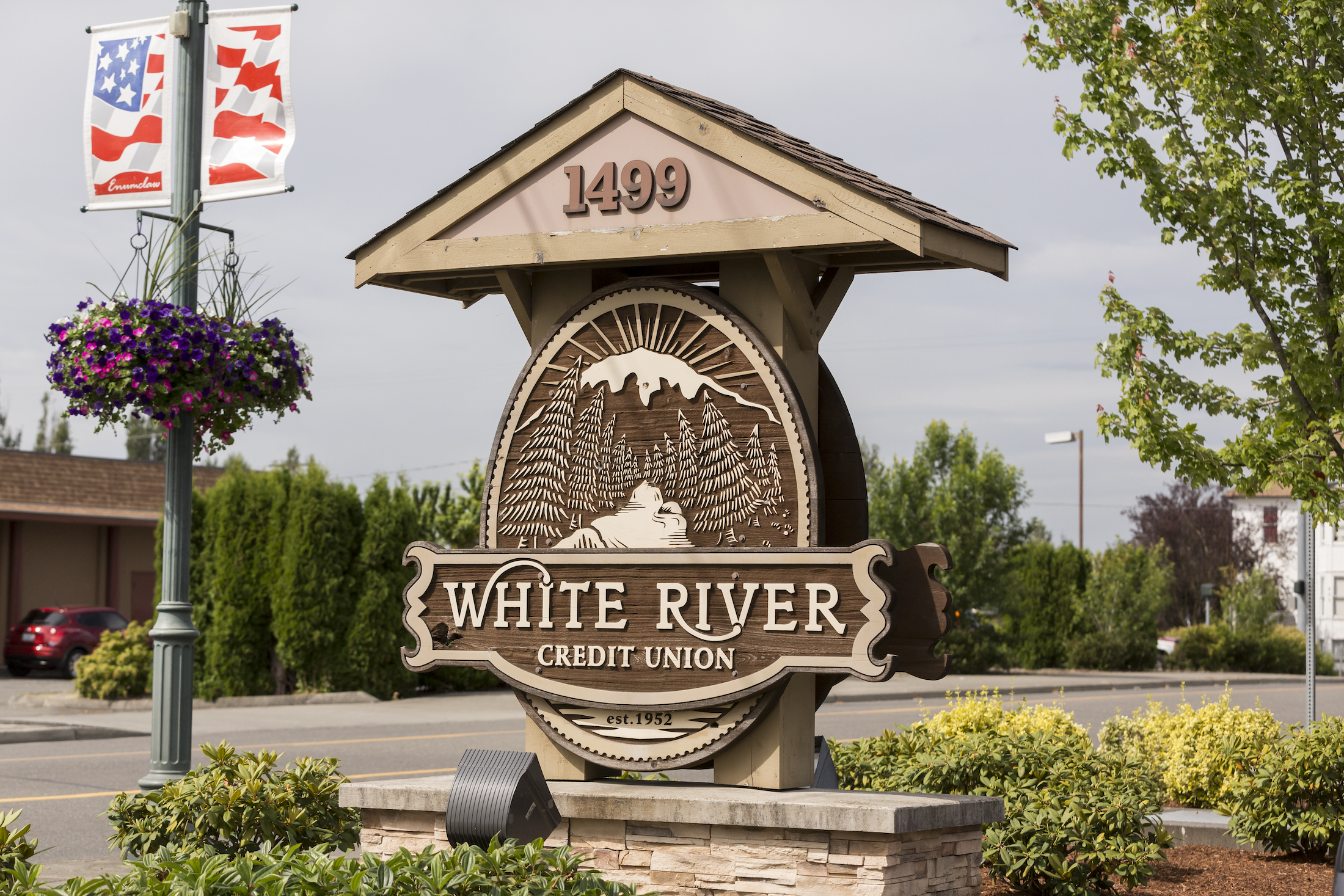 A picture of White River Credit Union in Enumclaw, WA on a blog about services offered by credit unions